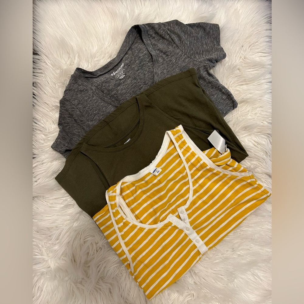 Old Navy XS Tank/Tshirt Bundle (3️⃣ shirts!)